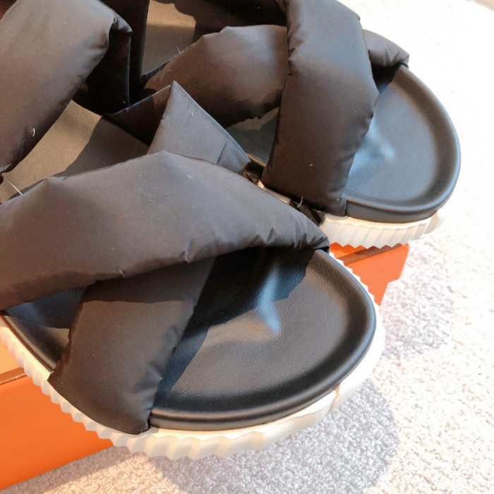 he*mes slide cu526-2068