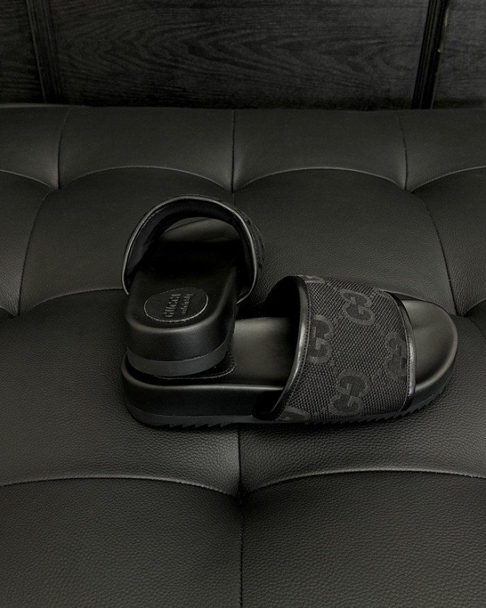 guc* slippers dr258-070