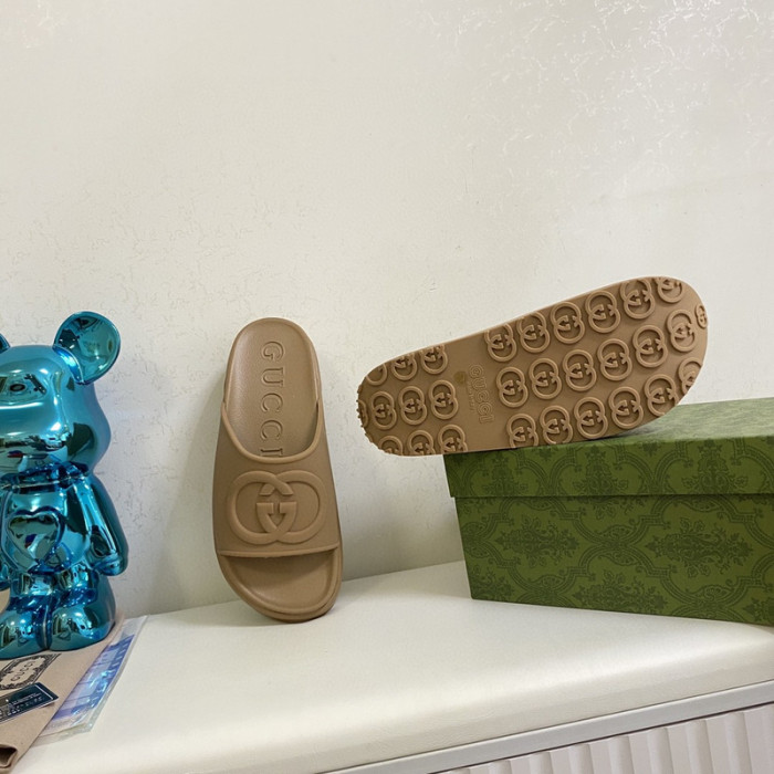 G*u*i slippers gu568-015