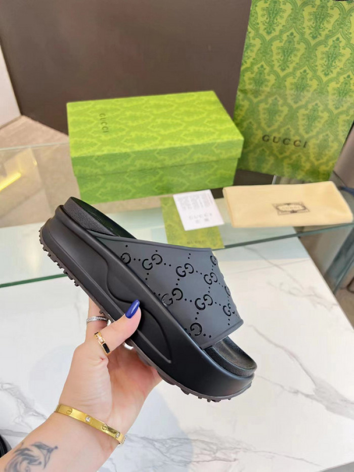 G*u*i slippers gu568-052