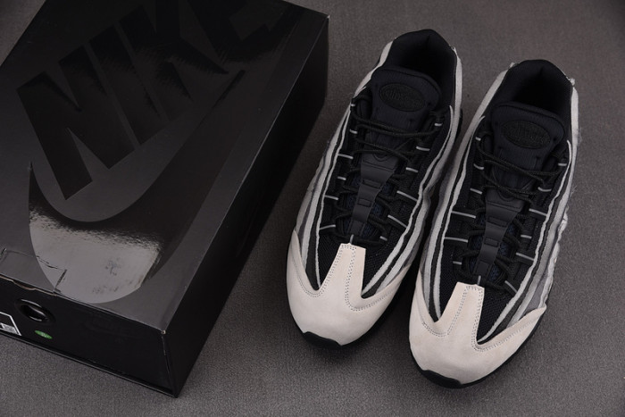 Comme des Garçons x Nike Air Max 95 