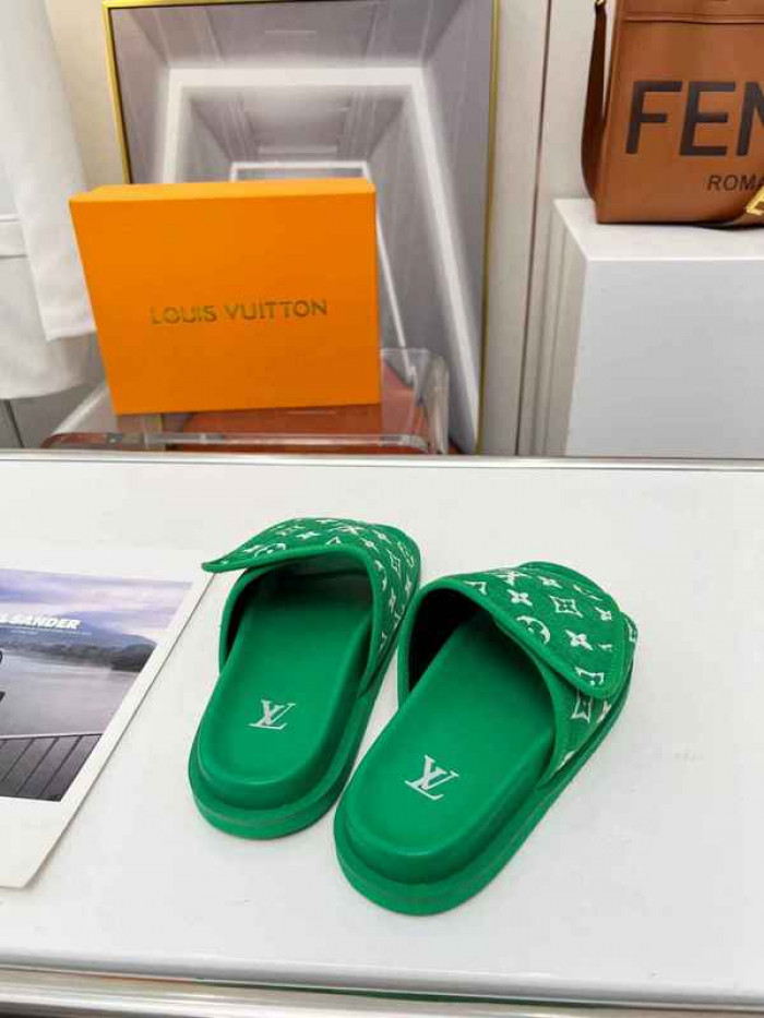 1*V SLIPPERS 11V0107-031