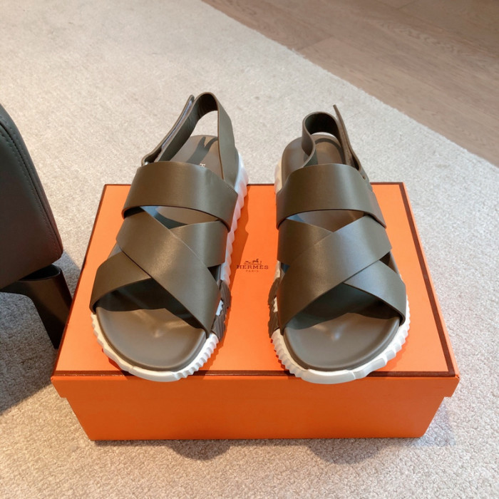 he*mes slide cu526-2074