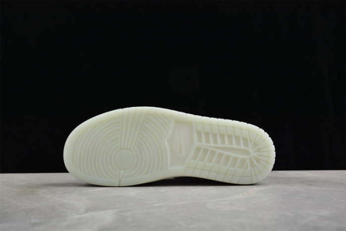 Air Jordan 1 Retro Low OG 