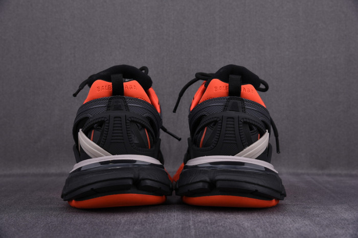 blcg track.2 dark grey orange 570391 w2gn1 2002