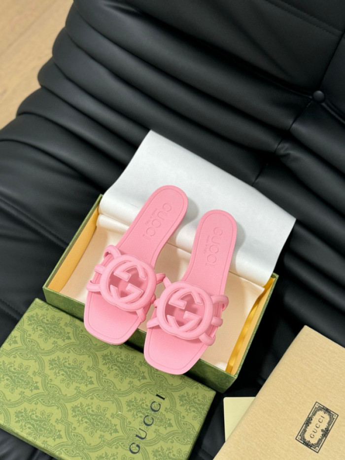 GUC* SLIPPERS DR258-095