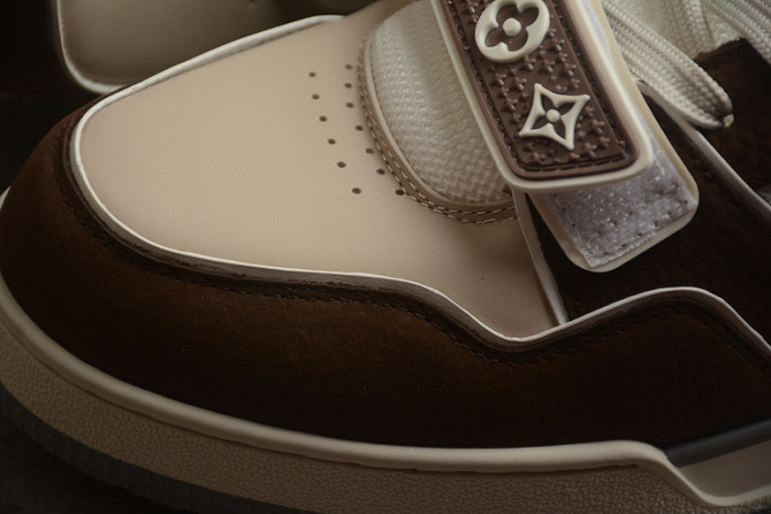 1V SNEAKERS 1V0425-226