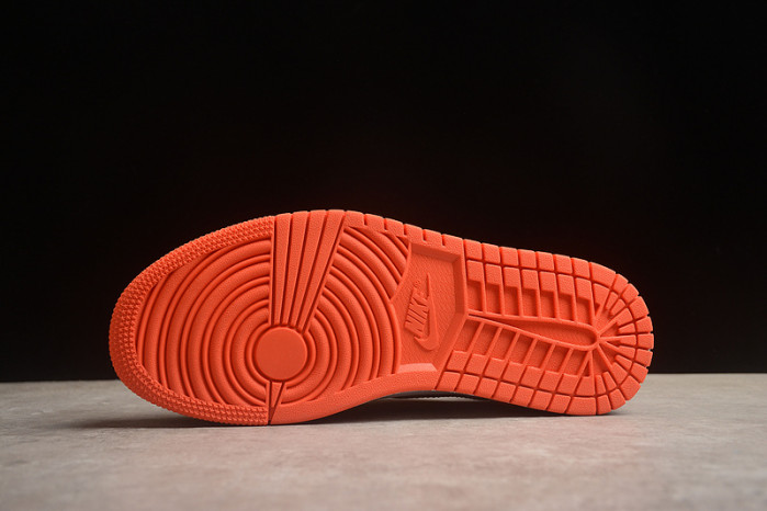 Air Jordan 1 Retro Low OG 