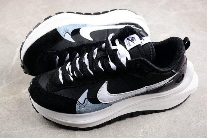 nike vaporwaffle sacai black gum dd1875-011