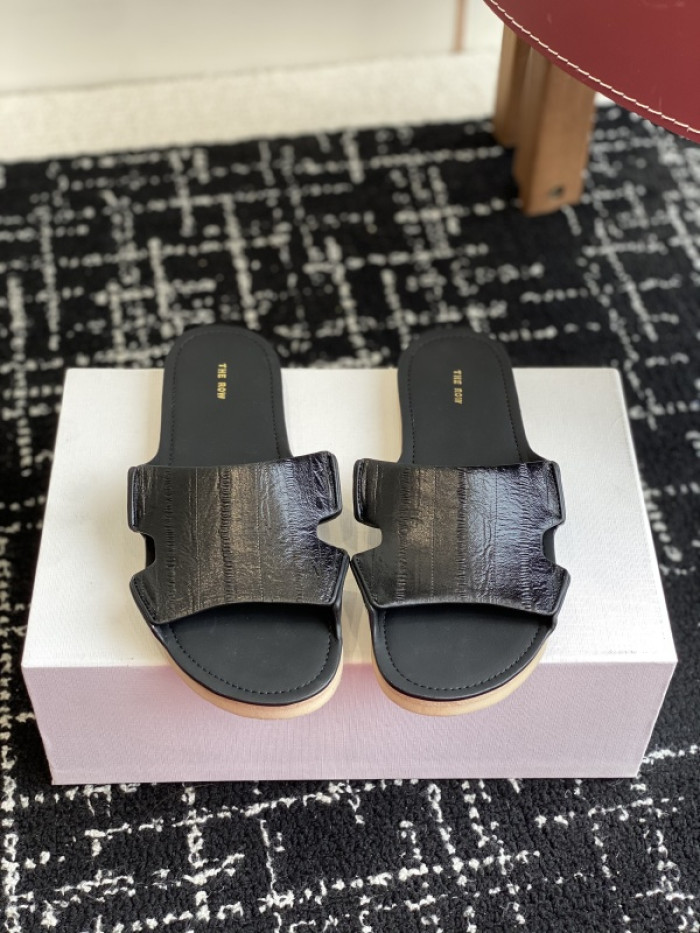 The Row Slides OT0104-037