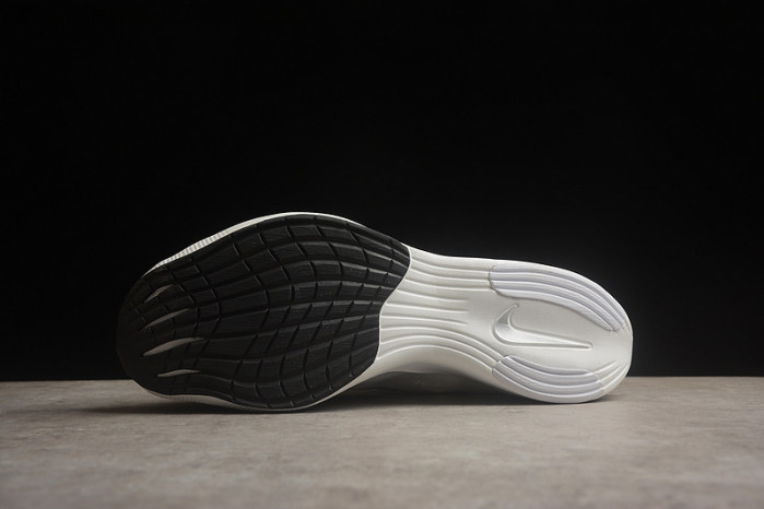 nike zoomx vaporfly next% 2 