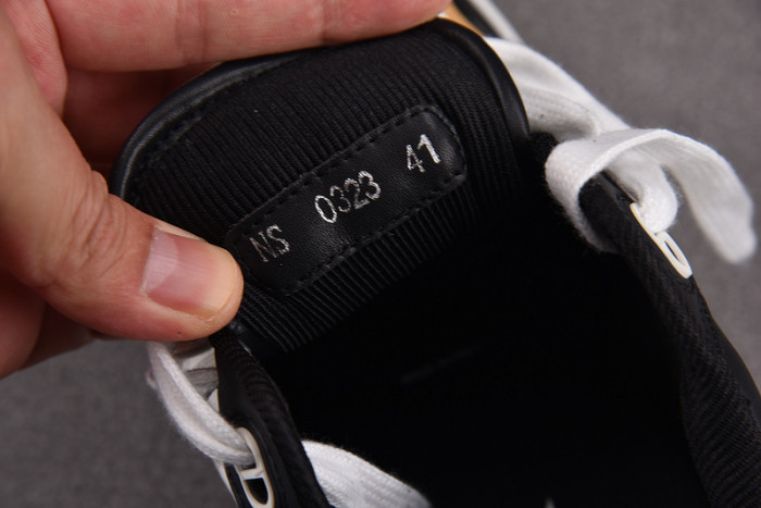 D10R B27 SNEAKERS BNOP235-067